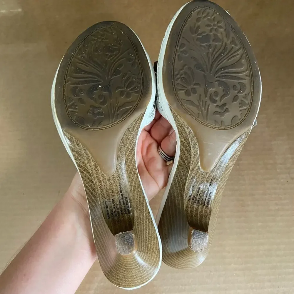 Sonoma Cheeky White Leather Floral Wedge Heels Sz 7 Sandals Boho Pyrography !
